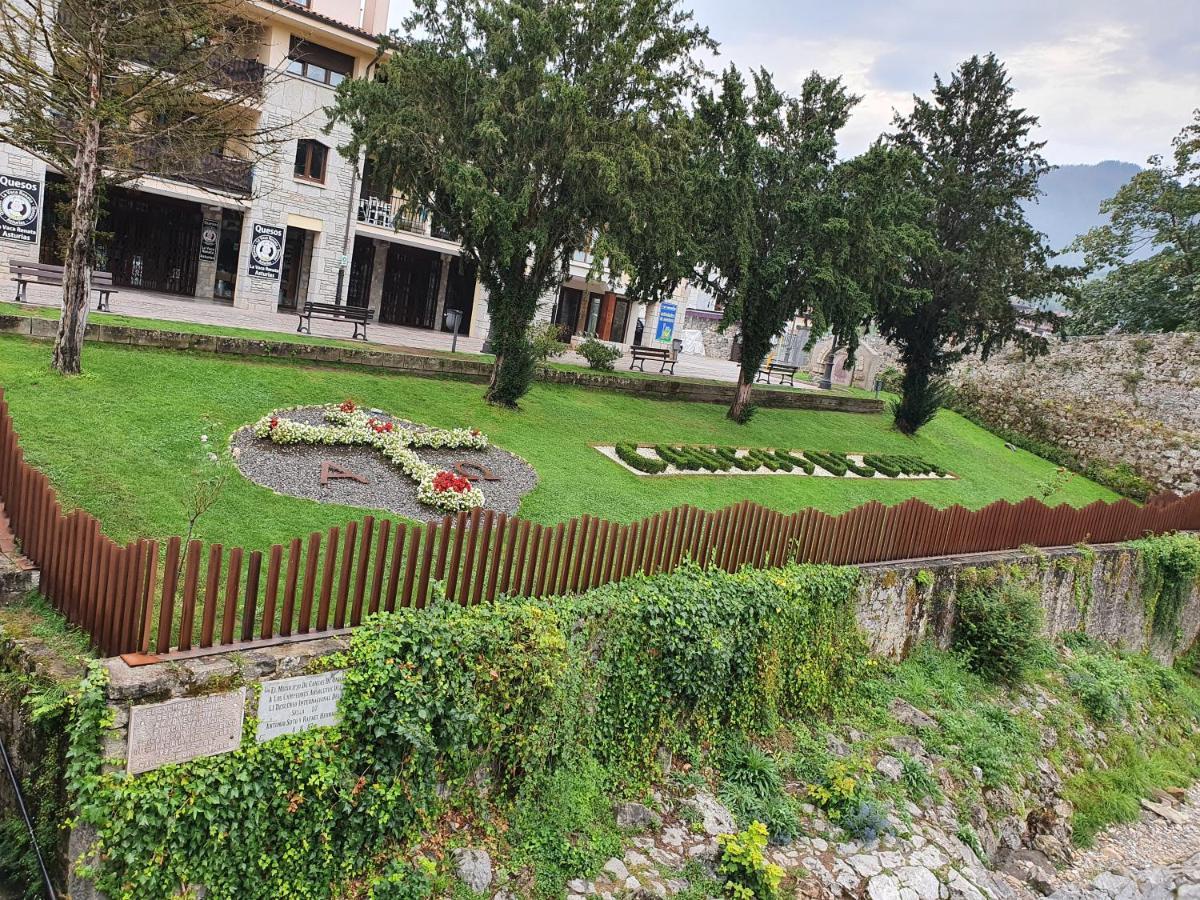 La Estancia De Cangas - Amplio Piso Con Garaje Onís エクステリア 写真
