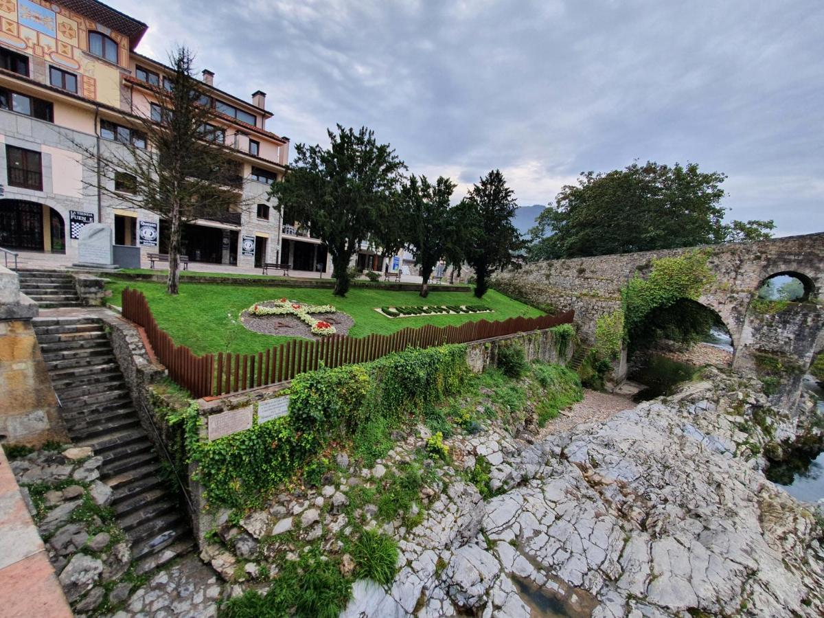 La Estancia De Cangas - Amplio Piso Con Garaje Onís エクステリア 写真